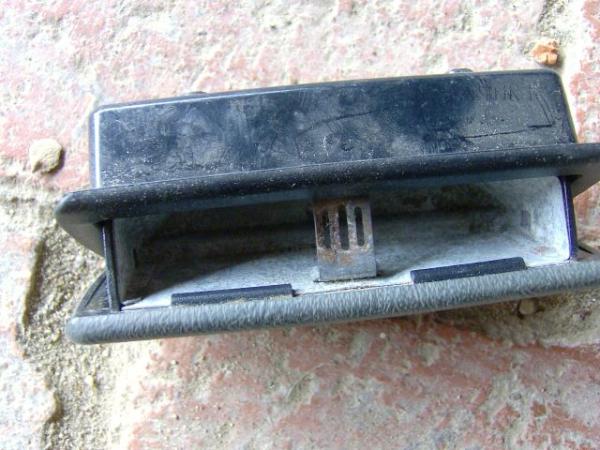 Aschenbecher Pinie Hinten 518-M5 E28